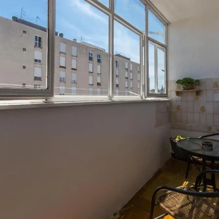 Stylish Two Bedroom Retreat With Balcony In Two Bedrooms Apartman Zadar