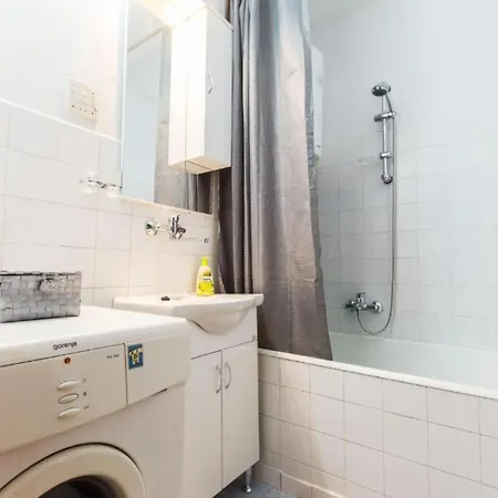 Stylish Two Bedroom Retreat With Balcony In Two Bedrooms Apartman Zadar