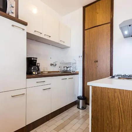 Stylish Two Bedroom Retreat With Balcony In Two Bedrooms